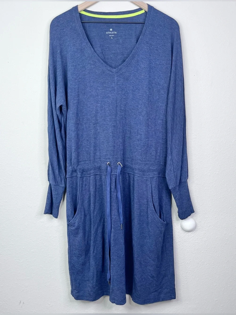 Athleta Blue V-neck Long Sleeve Dress Drawstring Waist Pockets Sz Large Sweater - Picture 1 of 11